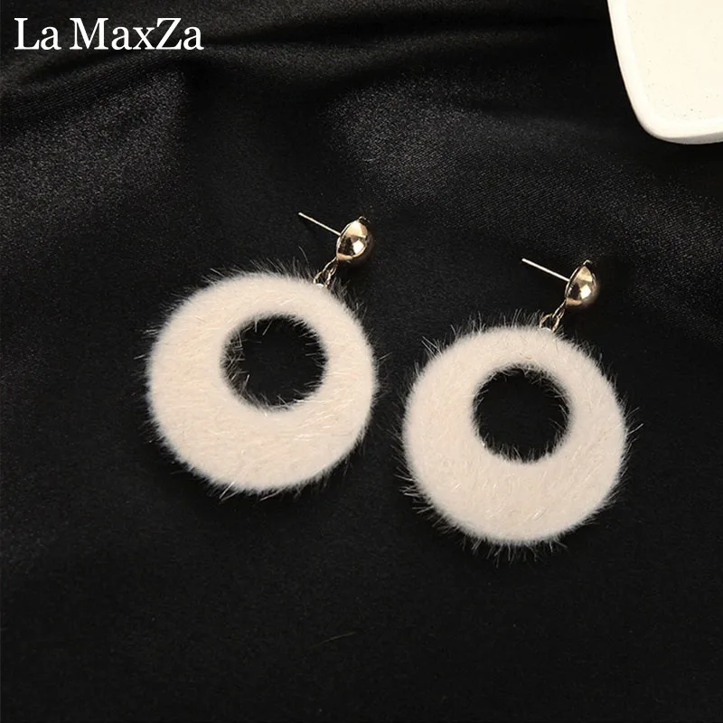 Trendy Lovely Geometry Faux Fur Ball Dangle Earrings Cute Soft Pompom Long Drop Earring Jewelry for Lady Women Girls 2018 New