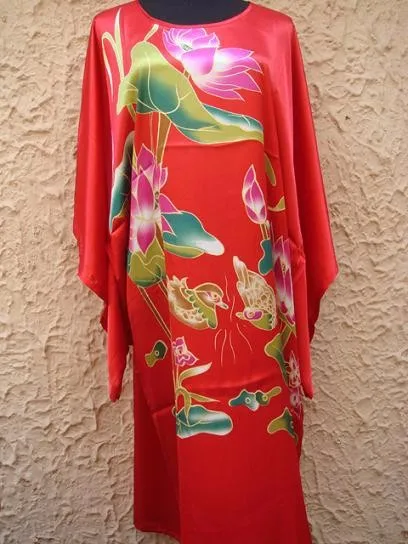 Hot Sale White Ladies Robe Summer Pajamas Chinese Women Rayon Sleepwear Kimono Bath Gown Nightgown Kaftan Yukata One Size M02