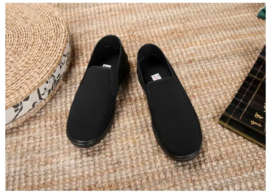 Spring Black Cotton Cloth Shoes Loafers Mens Footwear Casual Sneaker Dad Shoes Mens Slip On Shoes Work Light Male Kung Fu Shoes