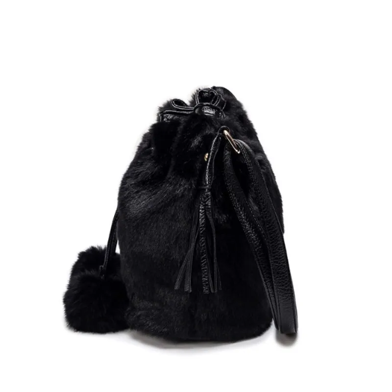 Sac à main en fausse fourrure avec pompon pour femme, petit sac à main pour fille, sac à bandoulière, mode d\'hiver initiée, ficelle de proximité, E27