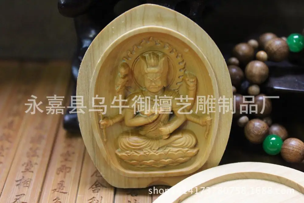 

Manufacturers selling lobular boxwood carving crafts boutique incense Buddha Buddha carved Ming box dyed pomander