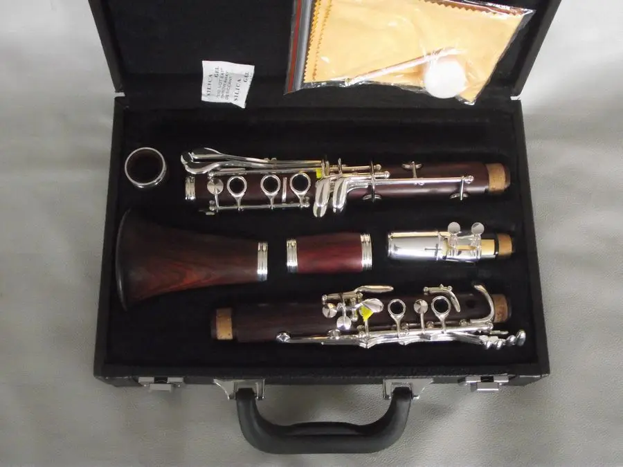 Redwood soprano Bb clarinet great sound material & techniques