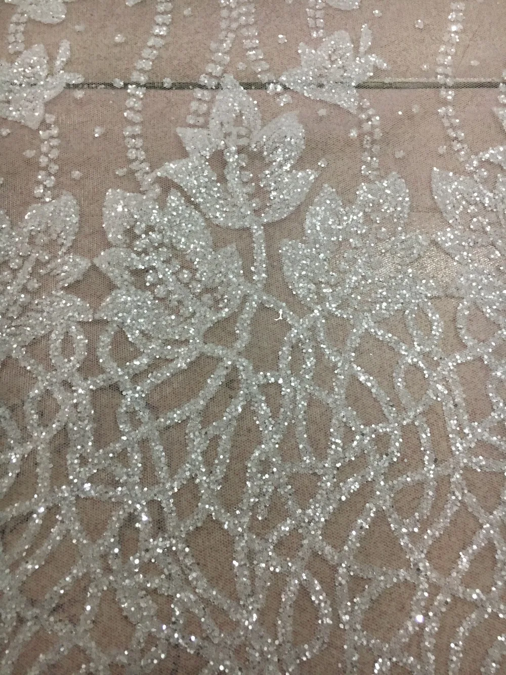 2017 new white colortense flower hand print glitter sparkle white mesh lace fabric for lady dress /wedding/ night club/stage,