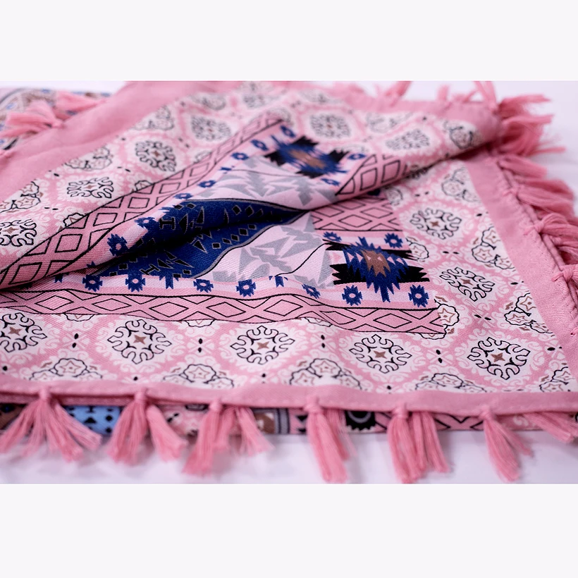 2019 New Design Luxury Brand Women Fashion Scarf  For Ethnic Scarves Female Geometric Tassel Printed Women Wraps Winter Scarf