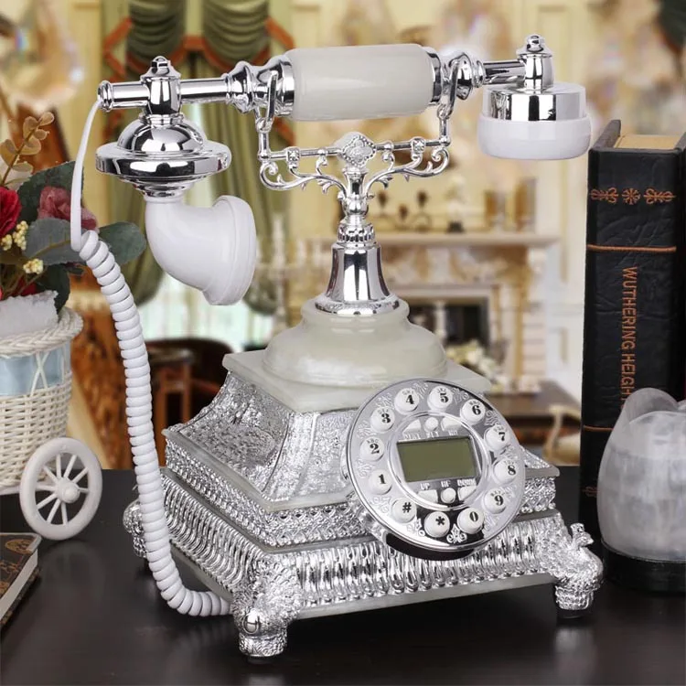 The White Peacock antique telephone telephone telephone telephone Home Furnishing Retro Classic Villa