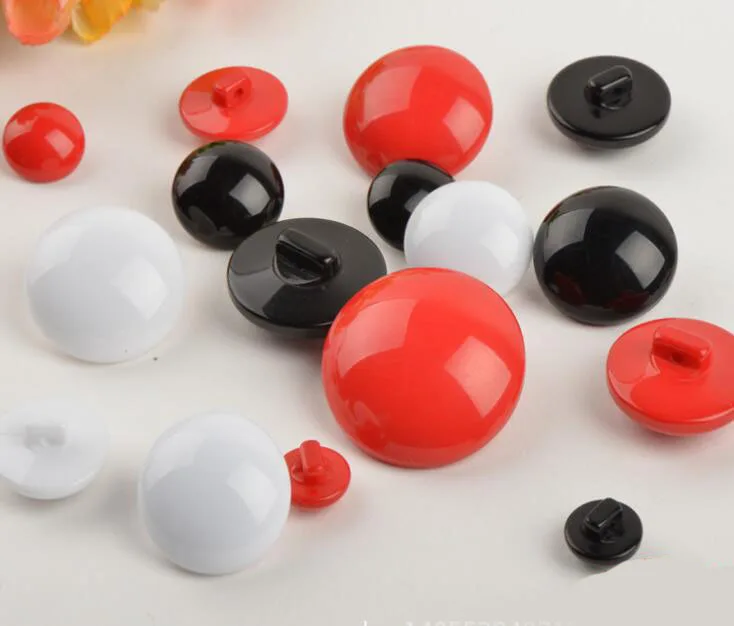 20 pz/lotto Precipitò Limitata Bottoni Decorativi Scrapbooking accessori Bottoni di Legno 10mm-34mmm Nero Bianco Fungo Rosso Pulsante Cappotto