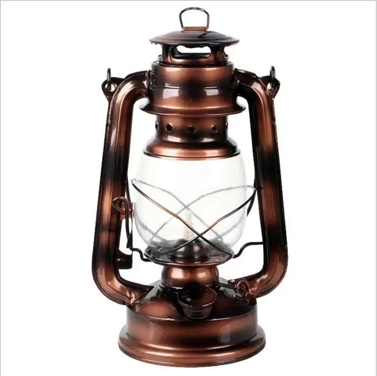 Vintage Style Kerosene Lamp Metal Camping Oil Light Outdoor Handcarry lamp Classic Iron Decor Lantern