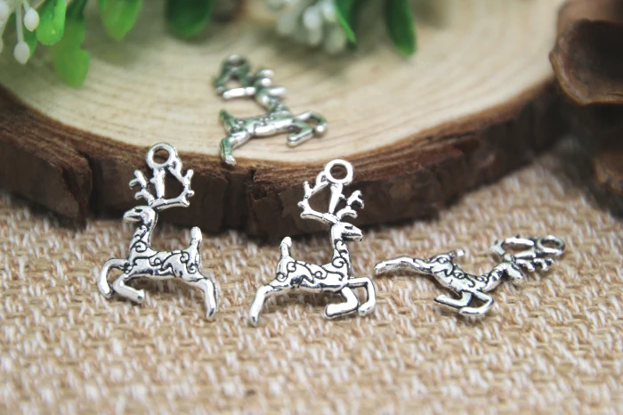 30pcs-- Reindeer Charms, Antique Tibetan silver deer charm pendatns 20x14mm