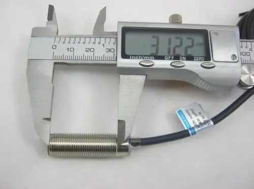 จัดส่งฟรี hall effect sensor proximity switch DC5-30V NPN สามสายปกติเปิดเส้นผ่านศูนย์กลาง 12 มม.