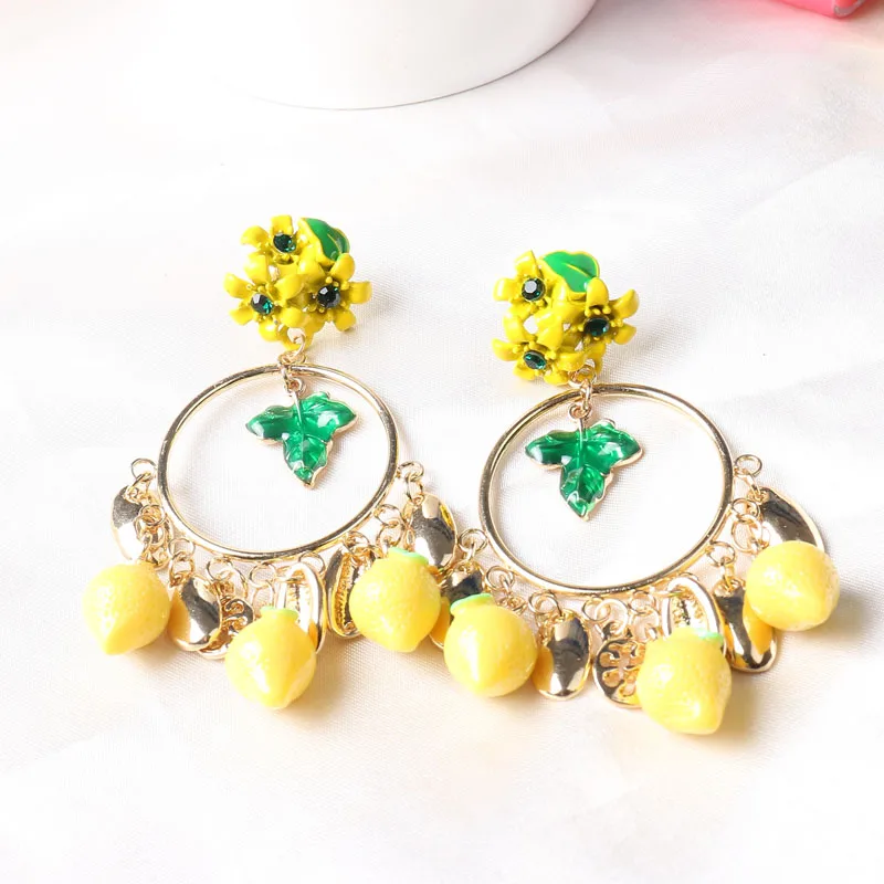 Baroque Vintage Fashion Earwear For women Baroque Big Long Earrings for Women Yellow Lemon Drop Dangling Earrings