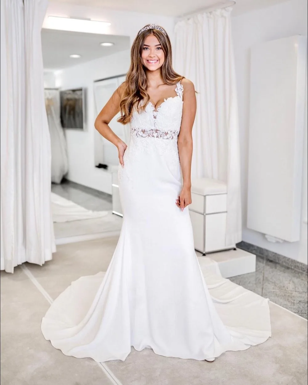 Vestido de noiva modelo 2019, novo, com as costas nuas, apliques, feito sob encomenda, varre, sereia