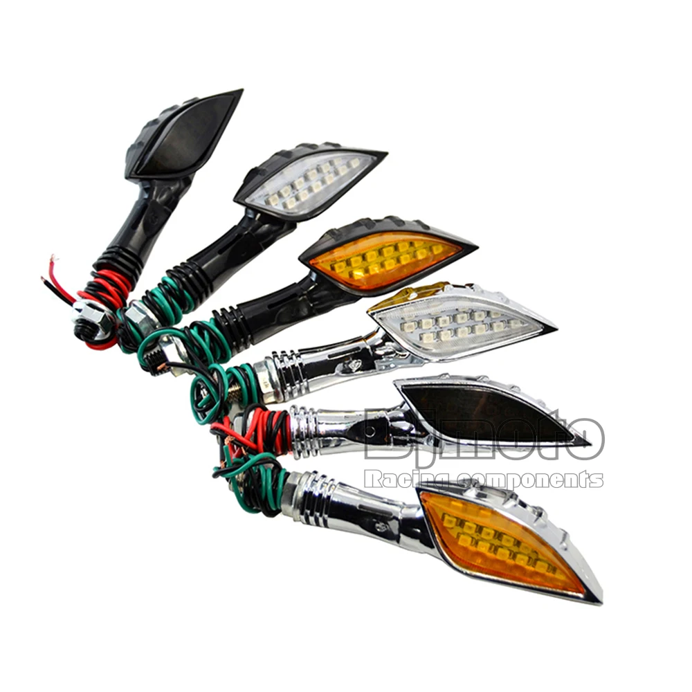 1Pair Universal 12V Skull Motorcycle Skeleton Hand LED Turn Signal Light For Yamaha R6 R3 Fz6 Fz1 Xj6 Virago 1100 Motorbikes