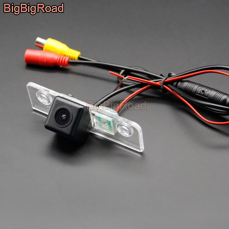 

BigBigRoad Car Rear View Backup Parking CCD Camera For Ford Fiesta ST For Classic Ikon 2002 - 2008 Mustang GT / CS 2005-2014