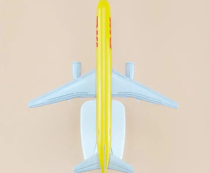 hot sell plane model Boeing 757 DHL cargo aircraft B757 16cm Alloy simulation airplane model for kids toys Christmas gift