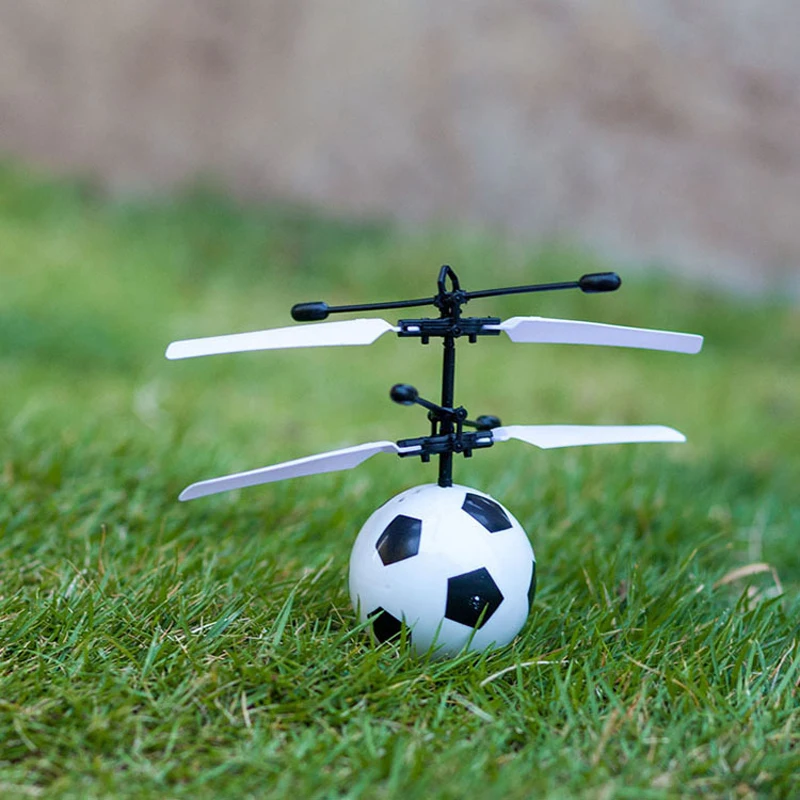 Oplichtend speelgoed Infrarood inductie Voetbalhelikopter Kinderen Mini Drijvende Flyer Speelgoed Kinderen Cadeau