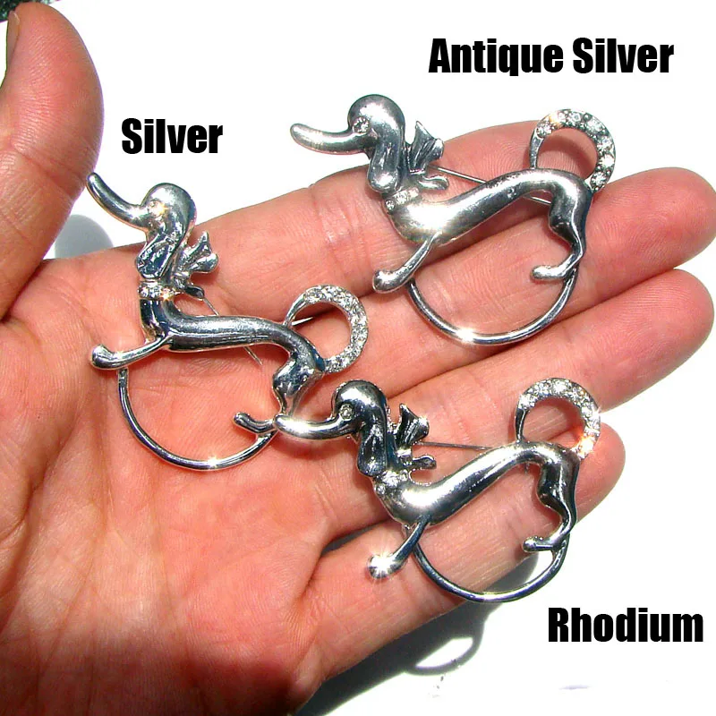 New Crystals Metal Dog Animal Charm Glasses Holder Pin Fashion Prnament Jewelry