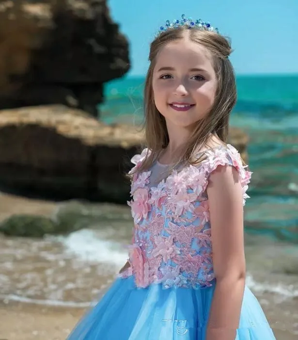 2021 Nieuwe Blauwe Bloem Meisje Jurken Voor Bruiloften Jewel Kapmouwtjes 3D Bloemen Bloem Zomer Strand Meisjes Pageant Jurk Prom kids Co