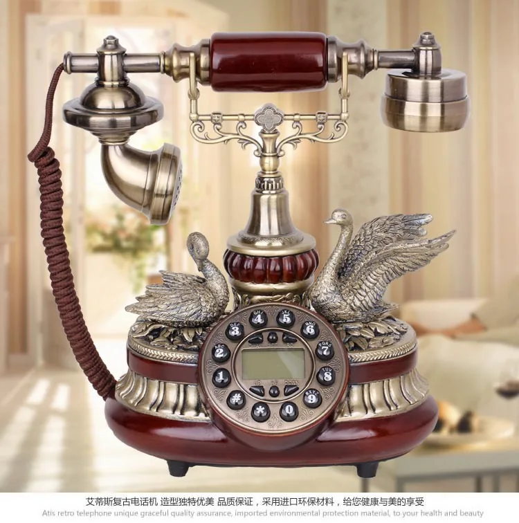 Classic wood antique phone old European style of the ancient European Swan villa creative couple telephone landline