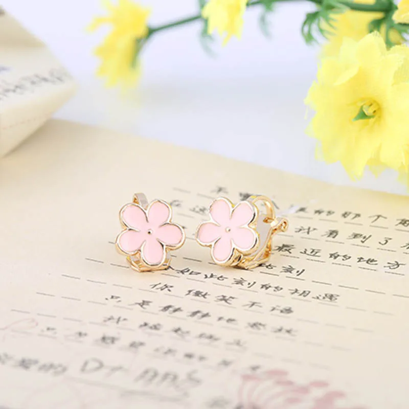 JIOFREE New Arrival Cute Flower Pink white Clip on Earrings Wihtout Piercing for Kids Fashion Earrings Not Allergy