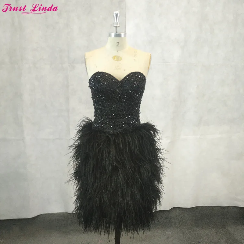 

Luxury Black Crystal Beaded Short Bridesmaid Dresses Sexy Sweetheart Feathers Formal Party Gowns Women Prom Red Carpet Gowns