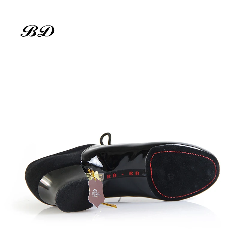 Chaussures de danse latine en cuir verni importé, chaussure de salle de bal, semelle en cuir de vache souple moderne, talon très portable de 4.5 cm,