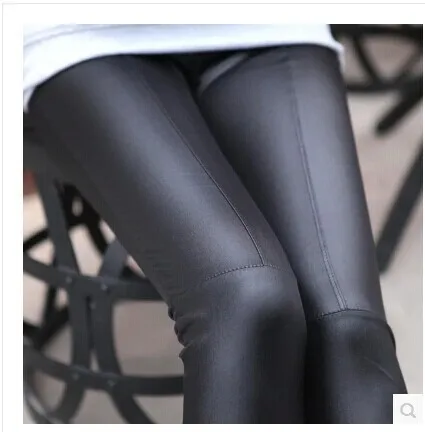 Free shipping The spring and autumn Imitation leather tight  Little feet pants inferior smooth tight leather pants