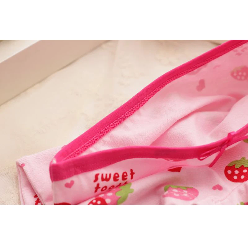 Cute strawberry print cotton underpants bow child children pants baby girls underwear panties wholesale accessories UD14