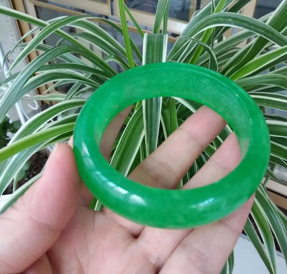 

Wonderful Nature Hand Carved Green Aventurine Bangle Jade bracelet Internal diameter 57.5 mm ~Nice