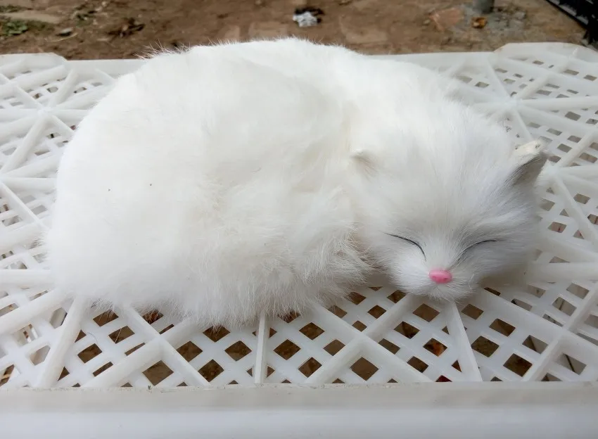 large 27x20cm simulation sleeping cat Model ,lifelike white prone cat model decoration t189