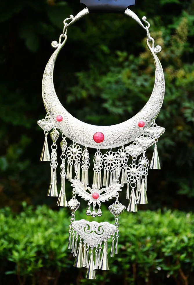 Multidesign Ethnic Fashion Vintage Embroidery Sweater Necklace Exaggerated Torque Miao Silver Unique Stage Show Necklace