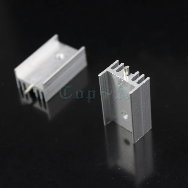 Gdstime 50 sztuk 25x15x10mm aluminiowy Radiator Radiator tranzystor TO-220 TO220 Radiator z igłą