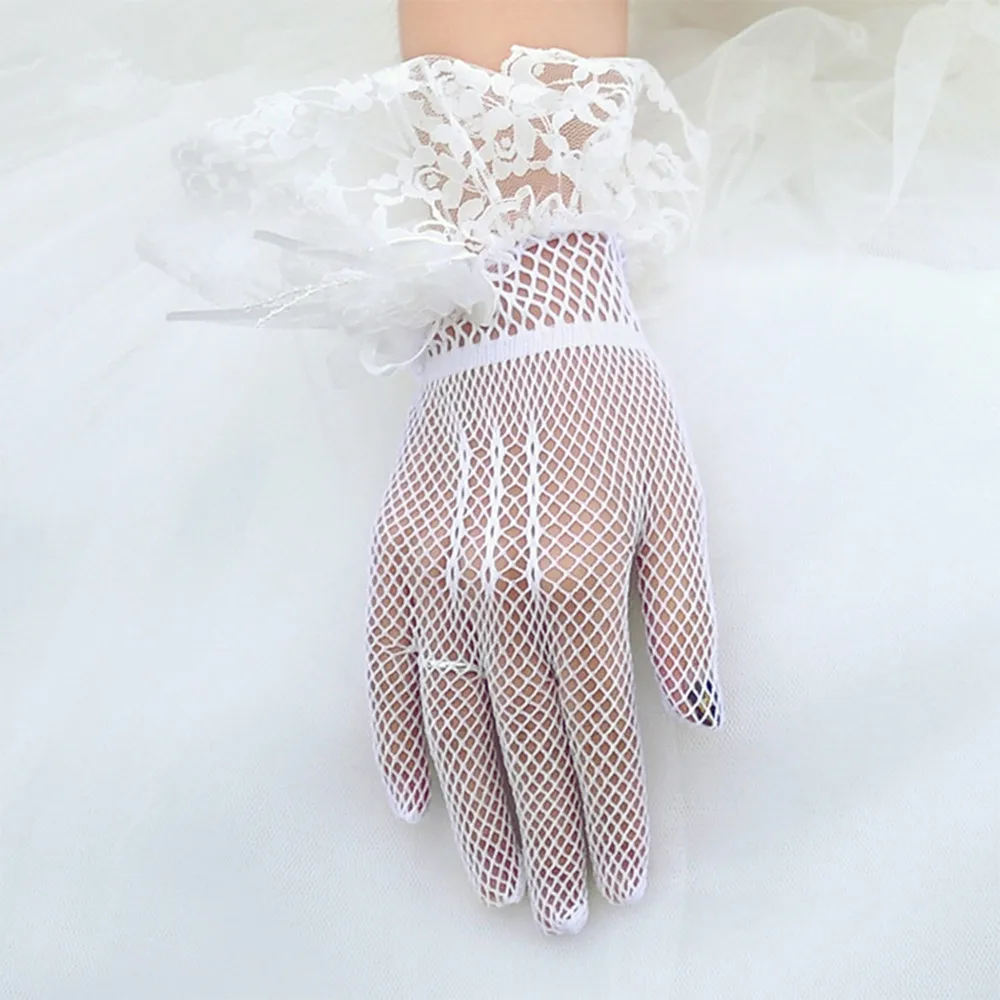 Nieuwe Aankomst Bruids Korte Sexy Handschoenen Kant Transparante Mesh Bruiloft Accessoires Vestido Bridal Goedkope Vinger Handschoenen