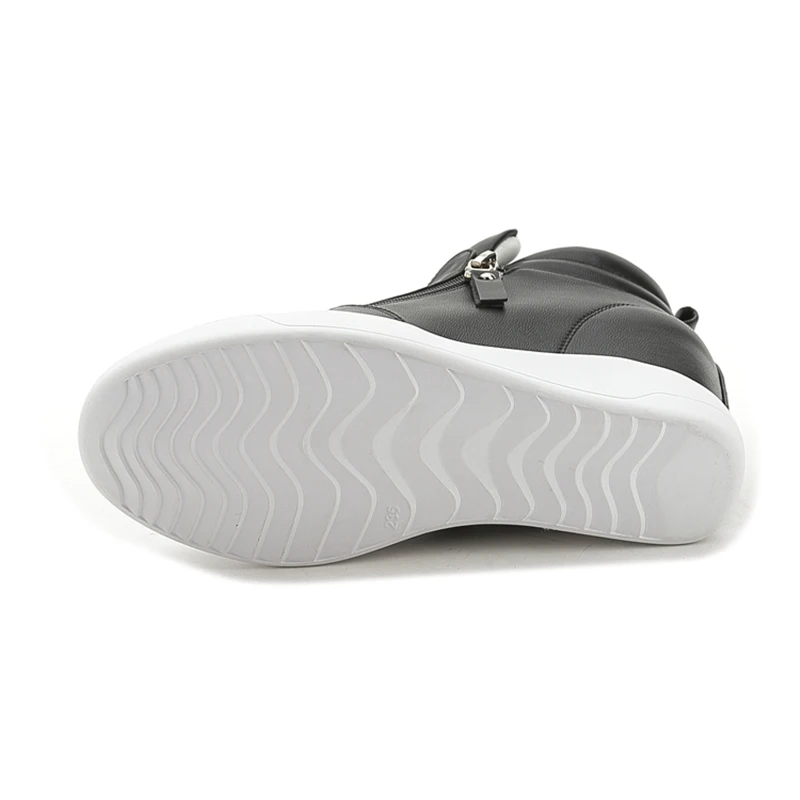 spring New brand Women Skateboarding shoes Slip-On outdoor walking Shoes jogging sneakers White Black Board Shoes