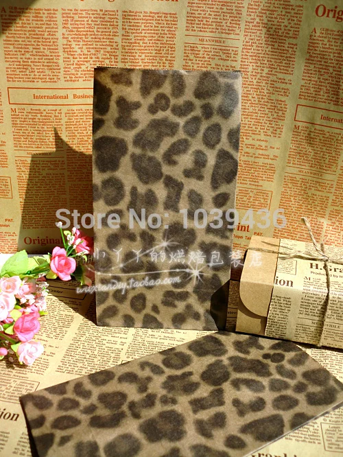 

Free Shipping Size 23*12*7.5cm 50pcs/lot Paper Gift Bags Recyclable Without Handle Leopard Print Shopping Bags Wholesale