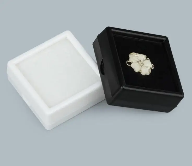 200pcs Diamond Display Box Square Beads Case Stone Box Gem Tray Plastic Black and White Organizer Holder SN1863