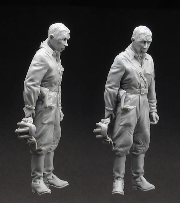 1/35 Resin Figure Model Kit Historical military Military tank soldier  Unassembled unpainted