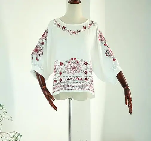 Women's spring summer vintage embroidery cotton shirt female casual loose chic cotton shirt blouse tb060