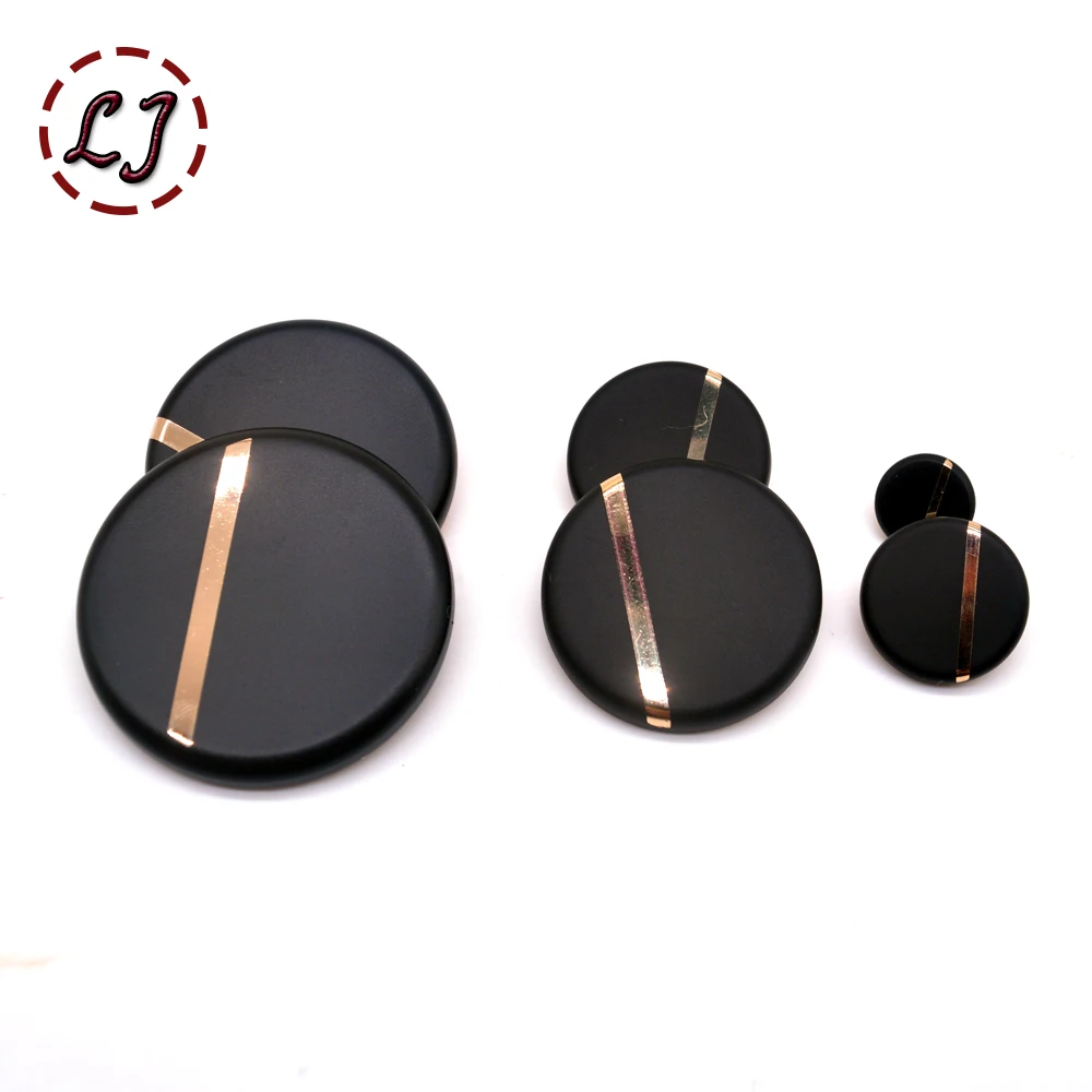 New fashion classic 30mm 40mm big decorative sewing buttons high quality plane black buttons for shirt overcoat accessory DIY