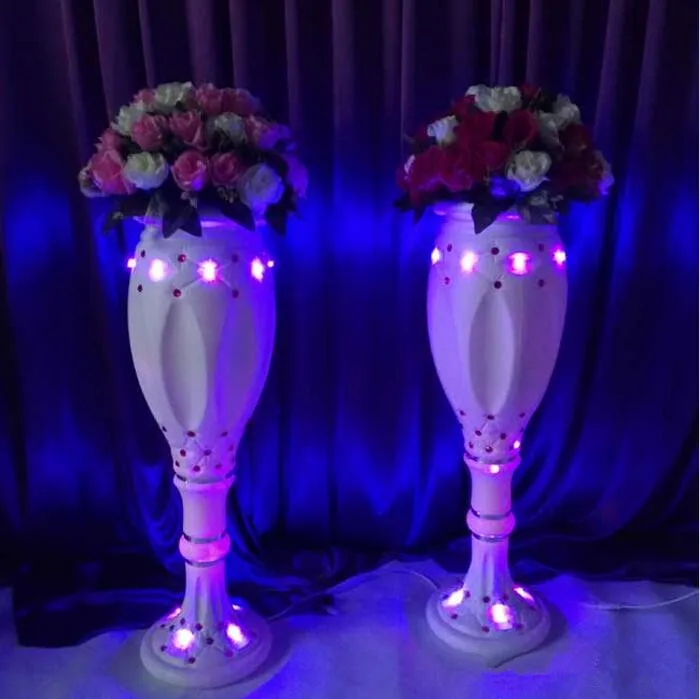 

New Styles LED Flash Plastic Vase Roman Column Road Lead For Wedding Welcome Area Runner Aisle Decoration Supplies