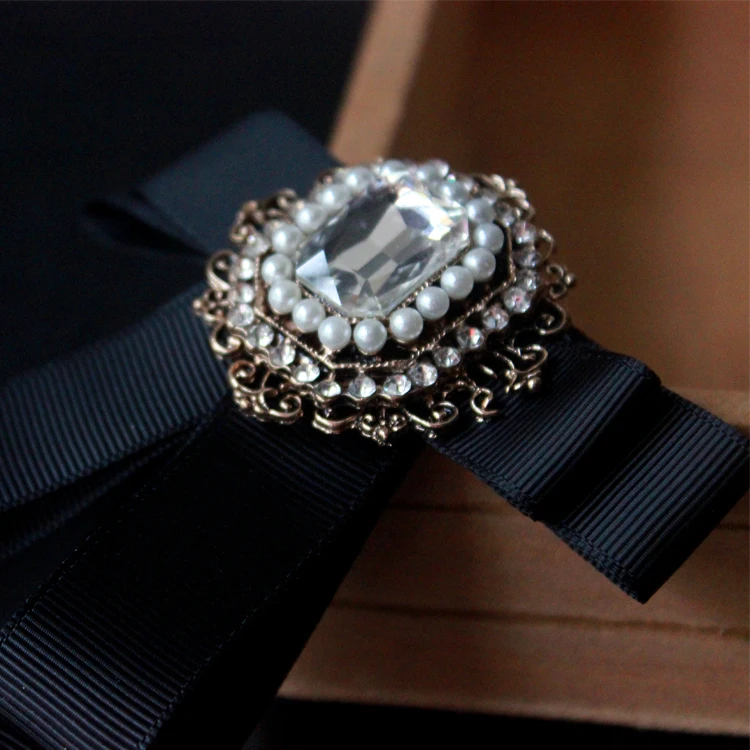 Gratis Pengiriman New fashion pria Korea laki-laki menikah hitam kristal high-end bow tie collar bunga jarum perempuan universitas accessori