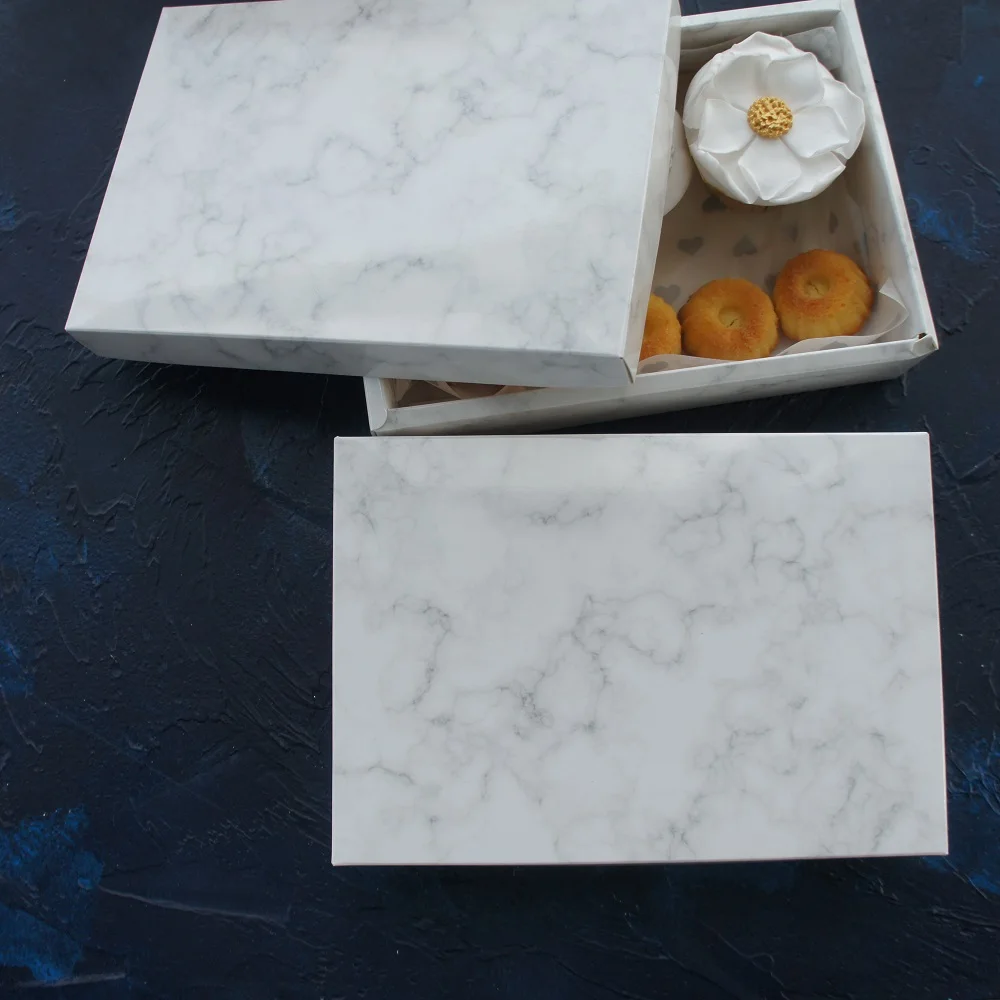 

high quality 21*14*5cm 10pcs marble design chocolate Paper Box wedding party cookie candy Macarons Snacks Packing Storage Boxes