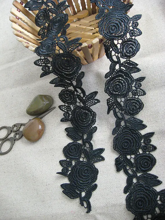 Black Venise Lace Trim With Roses