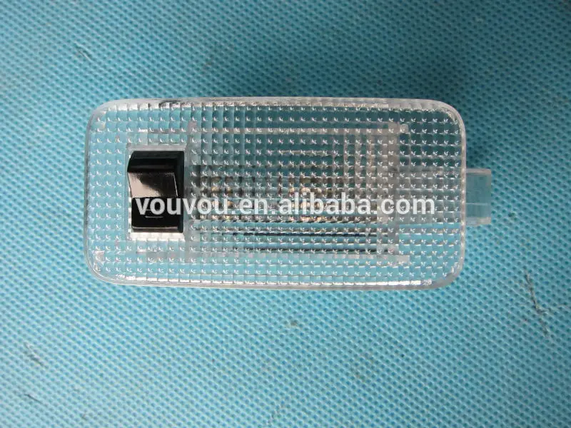 Car accessori D651-51-440A trunk lid light cargo room lamp for