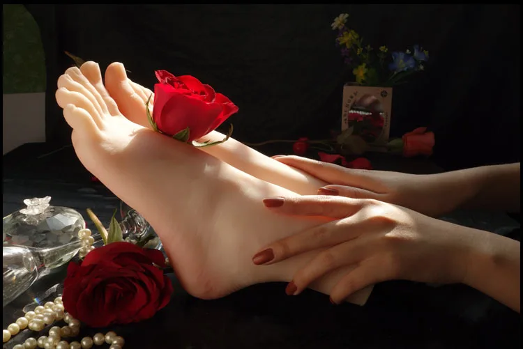 Free Shipping!! Newest Asian Girls Foot Clones Feet Worship Fetish Foot Fetish Jobs Toys Mannequin Real Skin Free Shipping image 2