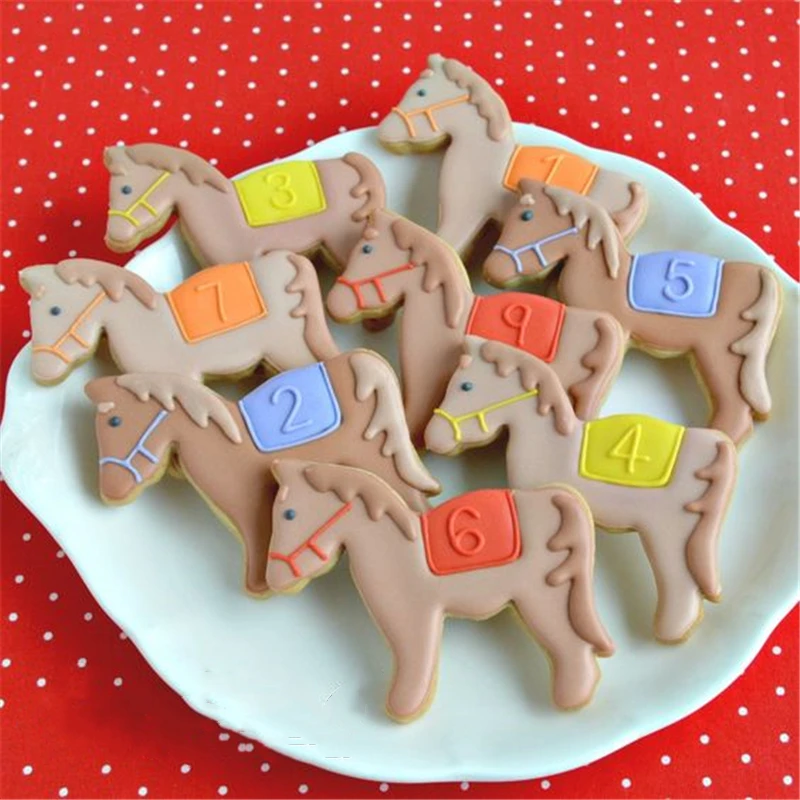 KENIAO Farm Horse Cookie Cutter for Kids Birthday Party - 9.4 x 7 CM Biscuit Fondant Pastry Bread Mold - Stainless Steel