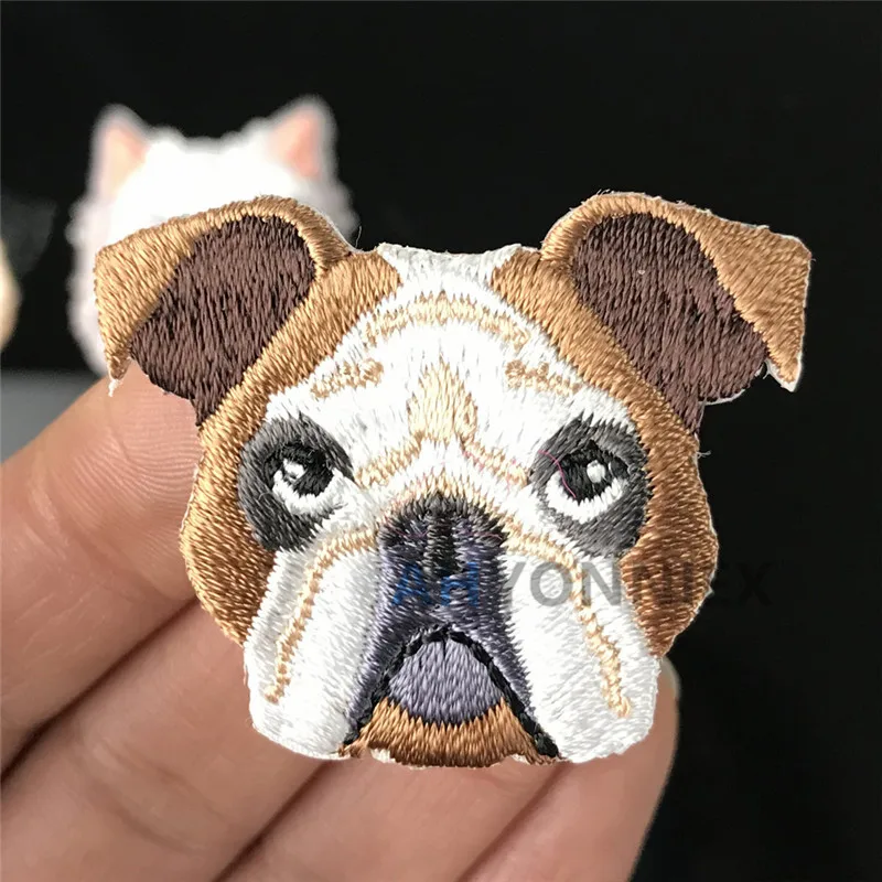 1PC Labrador Doberman Mopshond Dog Embroidered Patch for Clothing Iron On Fabric Parch Applique Cute Stickers for Bags Thirts