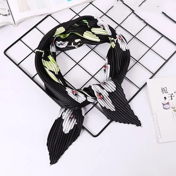 Multi design wrinkle fashionable women kerchief neckwear pleated square scarf headwear bag tie 2018 new Foulard Bandana LL190418