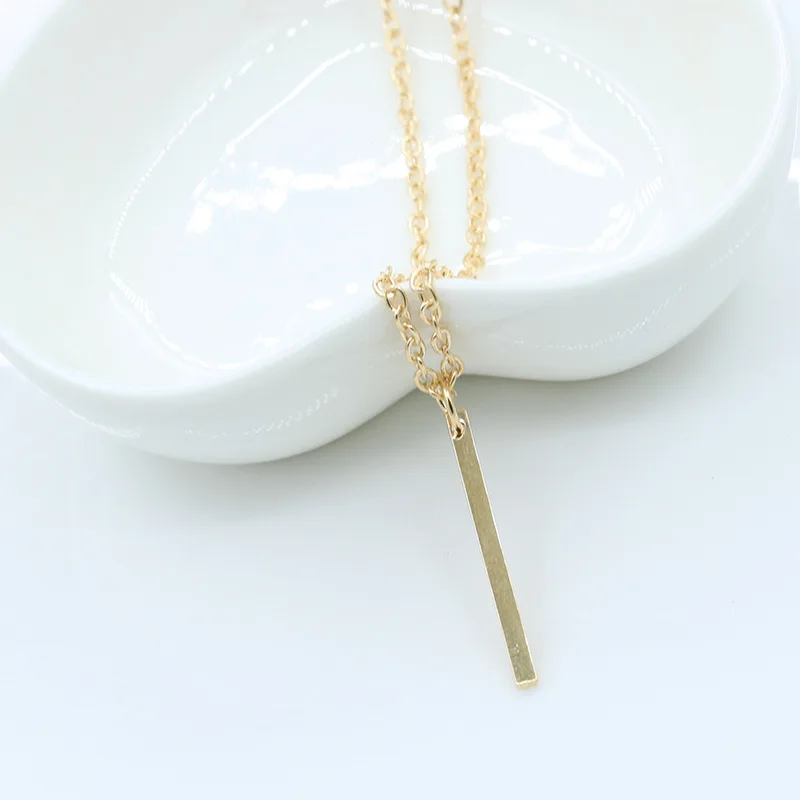 Golden Metallic Simple Stick Pendant Thin Chain Women Fashion Necklace