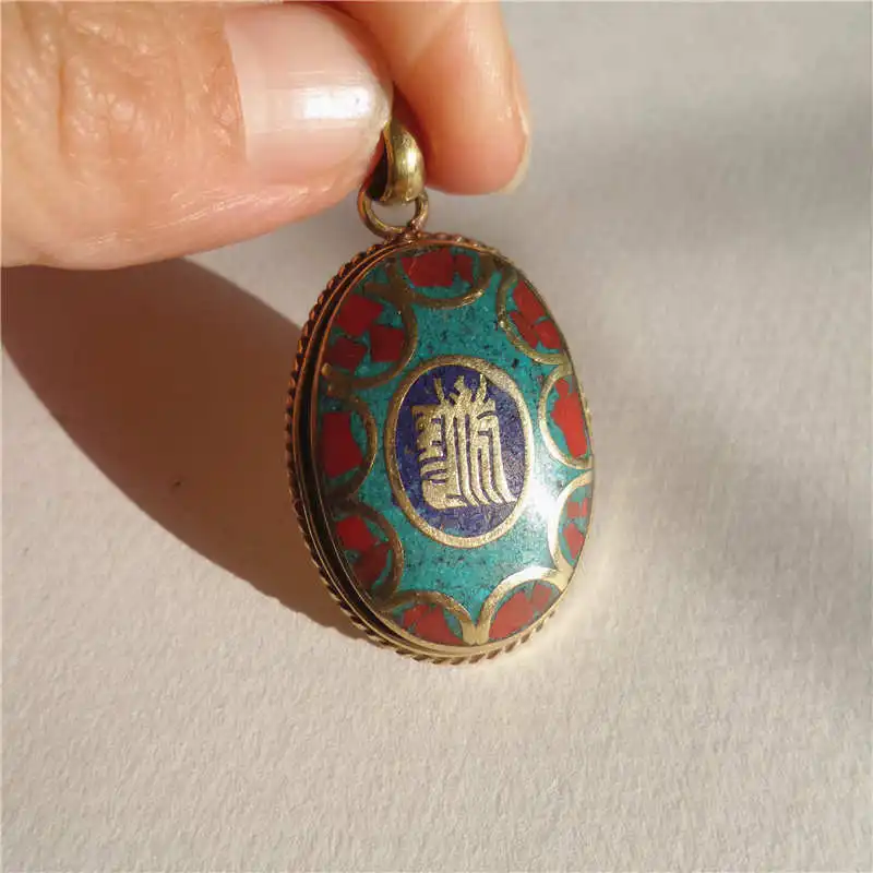 TBP326 Tibetan Amulet Charms OM Kalachakra Brass Inlay Colorful Stone