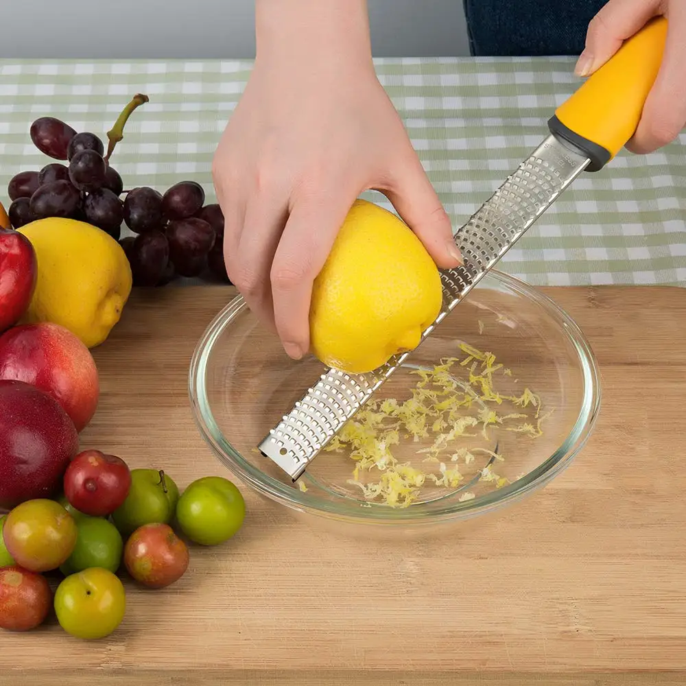 

Premium Classic Stainless Steel Lemon Zester, Cheese Grater,For Ginger, Garlic, Chocolate, With Razor-Sharp Dishwasher Safe